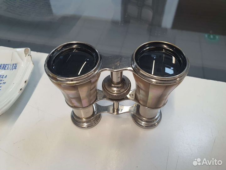 Антикварный бинокль