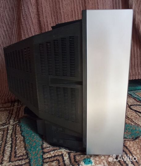 Телевизор hitachi
