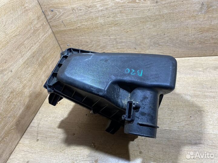 Корпус воздушного фильтра Ford S-MAX B20