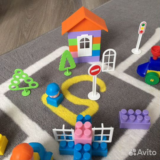 Развивающие игрушки