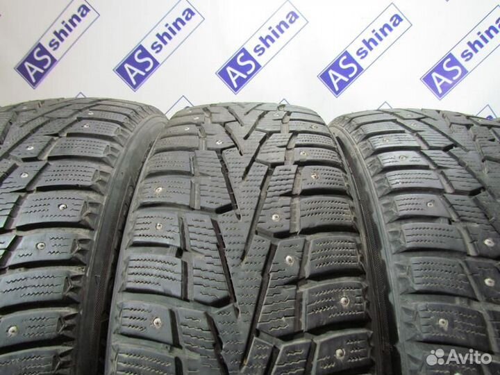 Roadstone Winguard WinSpike 215/55 R17 88R