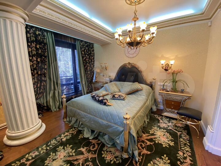 4-к. квартира, 160 м², 3/7 эт.