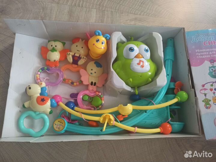 Музыкальный мобиль на кроватку