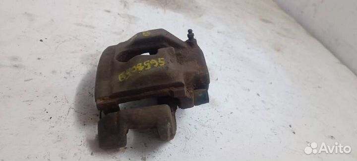 Суппорт передний правый