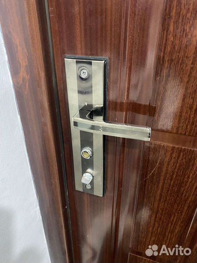 Вскрытие замков авто дверей Открыть замок машину