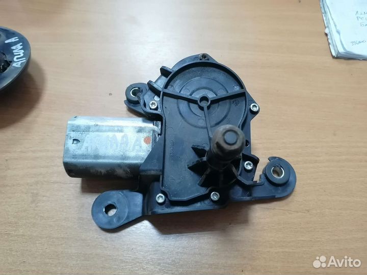 Моторчик заднего дворника Opel agila a