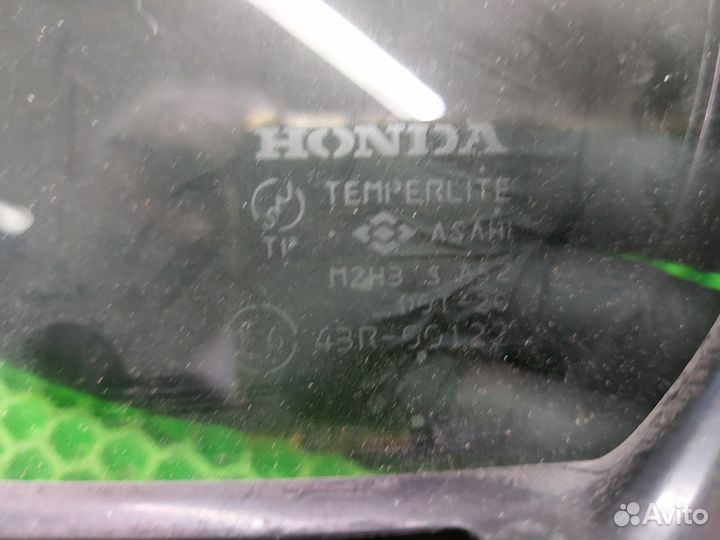 Стекло двери форточка заднее правое Honda Accord 7