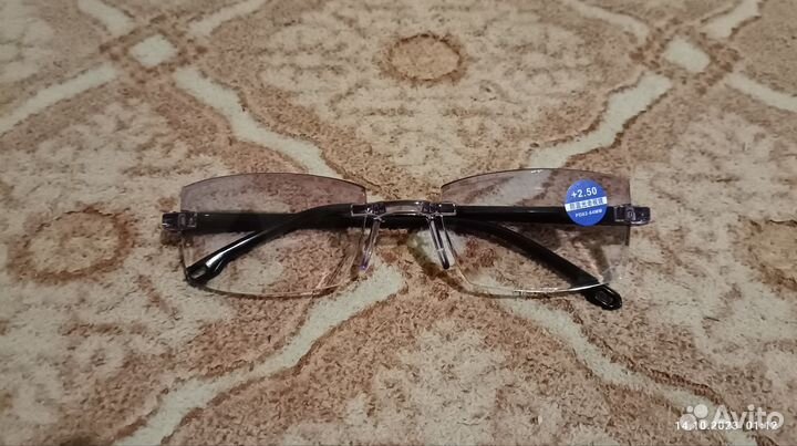 Очки с диоптриями 2.5