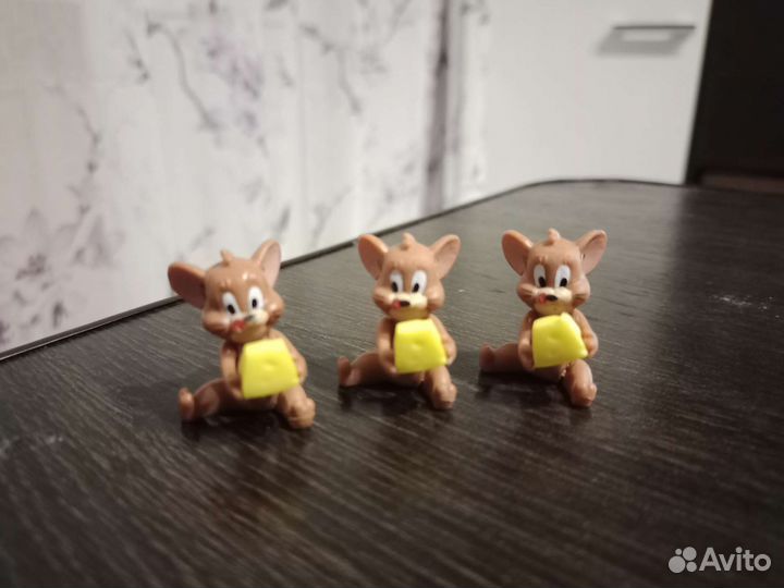 Игрушки из киндера с вкладышами