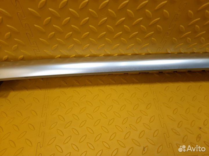 Б/У рейлинг на крышу В хорошем состоянии