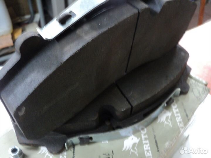 Колодки тормозные передние даф