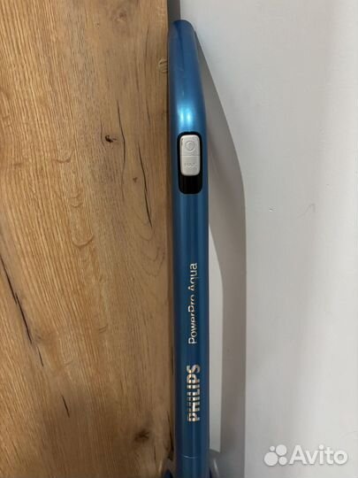 Вертикальный пылесос на запчасти Philips