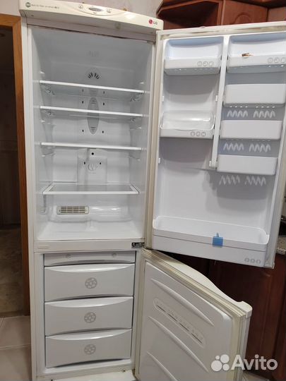 Холодильник LG