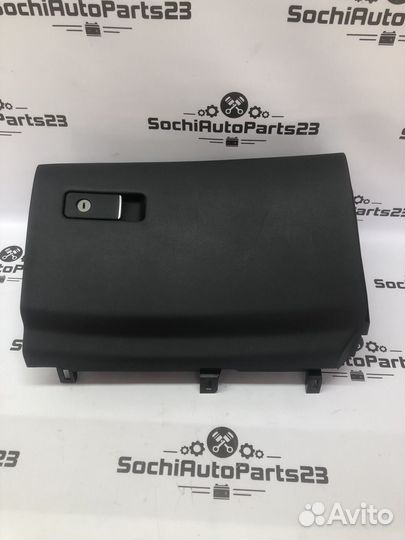 Бардачок Infiniti Q50 V37