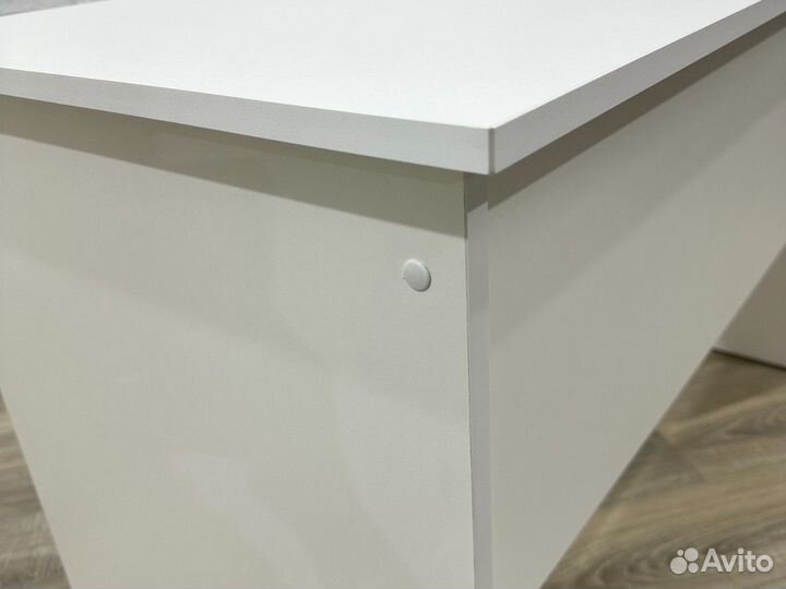 Компьютерный стол/обеденный/школьный/садовый