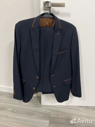 Костюм мужской