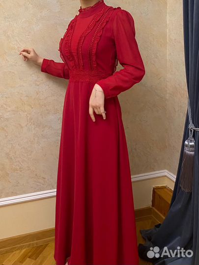 Вечернее платье