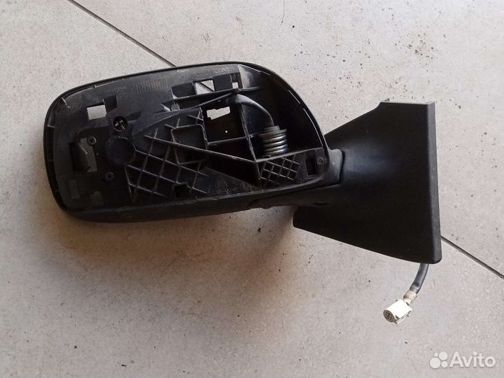 Зеркало корпус зеркало правое toyota yaris 2