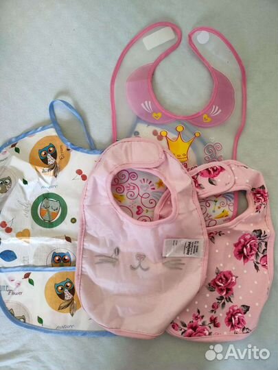 Пакет нагрудников для девочки 4 шт