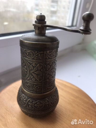 Мельница для специй ручная