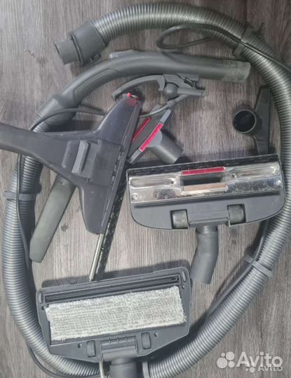 Пылесос моющий Thomas б/у nero aqua stealth