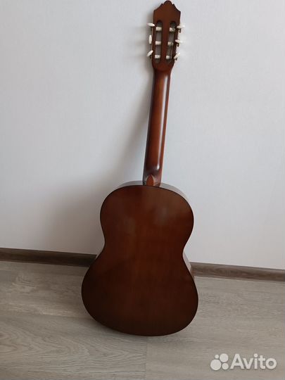 Классическая гитара yamaha c40