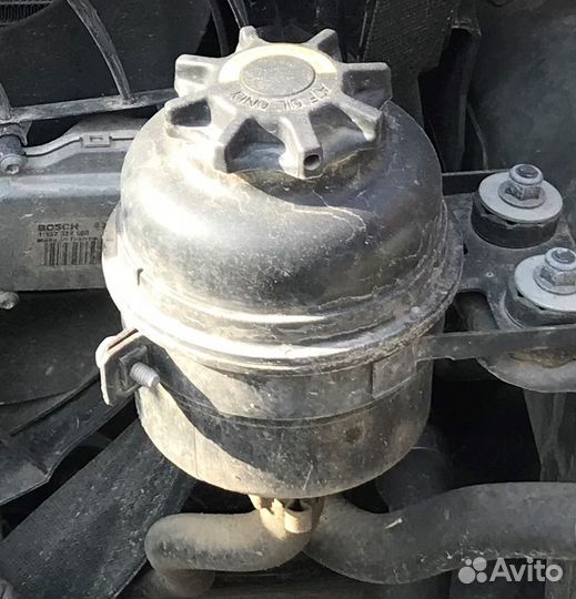 Бачок гидроусилителя руля BMW 3-серии E46 N46B20A