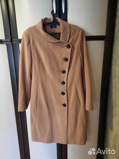 Пальто женское+другие вещи