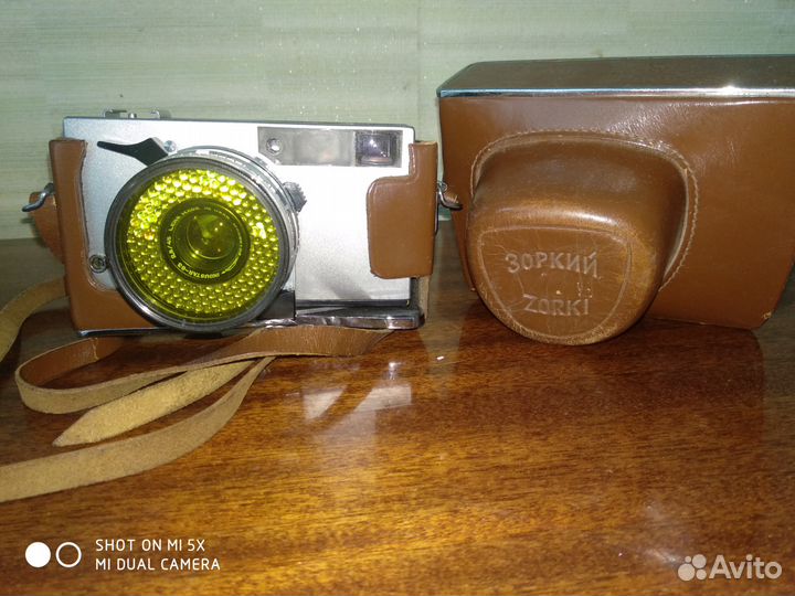 Фотоаппарат Зоркий-10