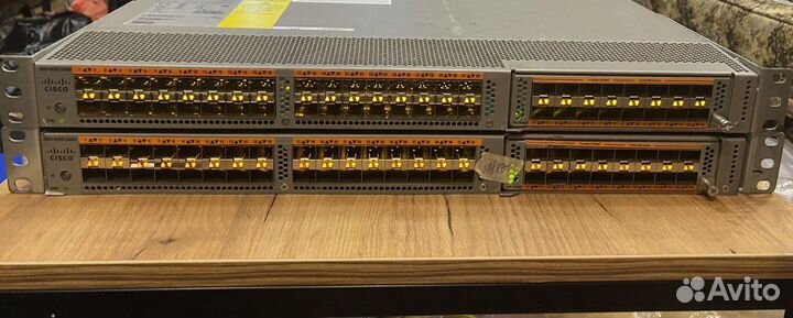 Cisco Nexus N5K-C5548UP - FA + N55-M16UP