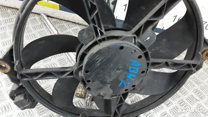 Вентилятор радиатора Renault Megane