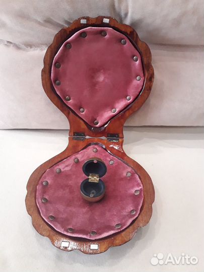 Шкатулка для украшений