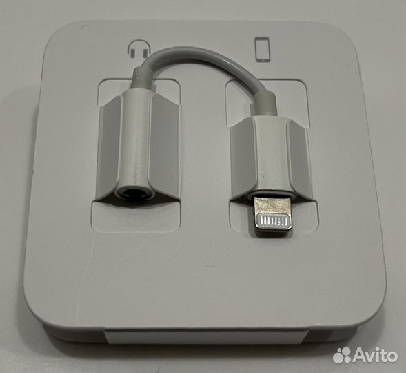 Адаптер Apple Lightning/jack 3,5мм