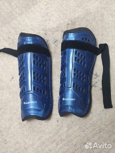 Футбольные щитки