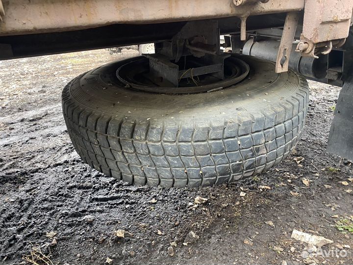 Прицеп тракторный ЗИЛ 8325, 1995