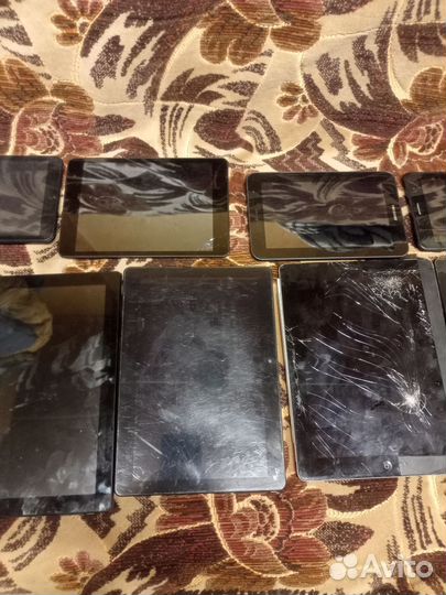 Лот(планшеты на запчасти,под восстановление)