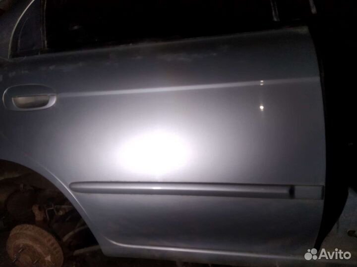 Kia spectra дверь