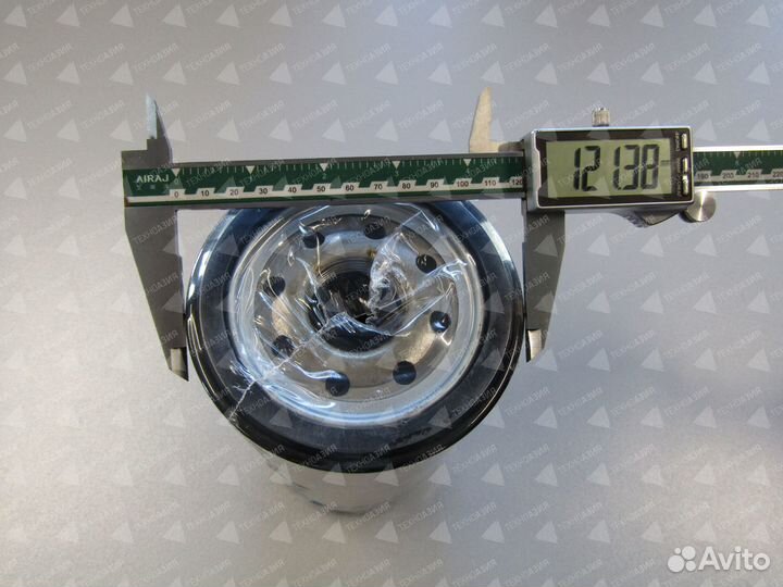 Фильтр масляный ST10767/LF670 Isuzu Hitachi ZX330