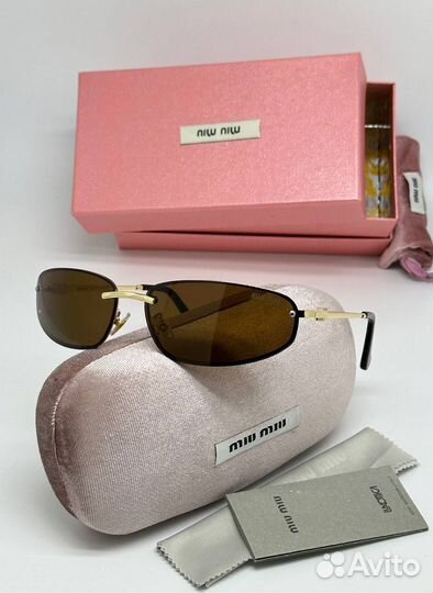 Солнцезащитные очки miu miu