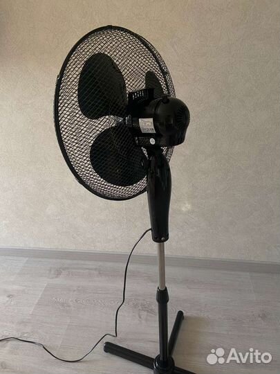 Вентилятор напольный scarlett comfort sc-sf111b36