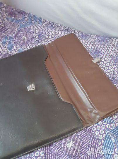 Папка для деловых бумаг и документов