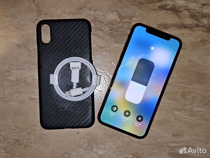 iPhone Xs, 256 ГБ