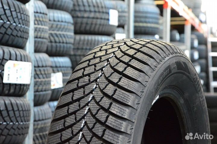 Bridgestone Blizzak LM-001 205/55 R16 121