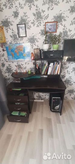 Стол компьютерный