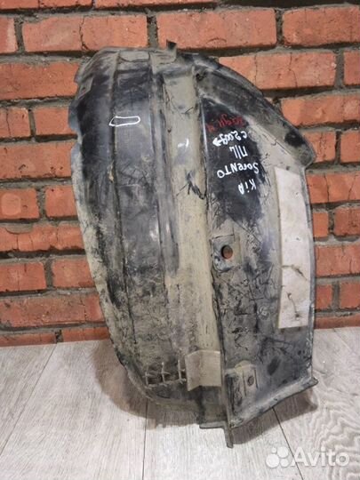 Подкрылок передний левый Kia Sorento