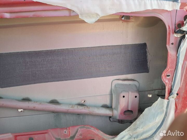 Дверь передняя правая на kia cerato
