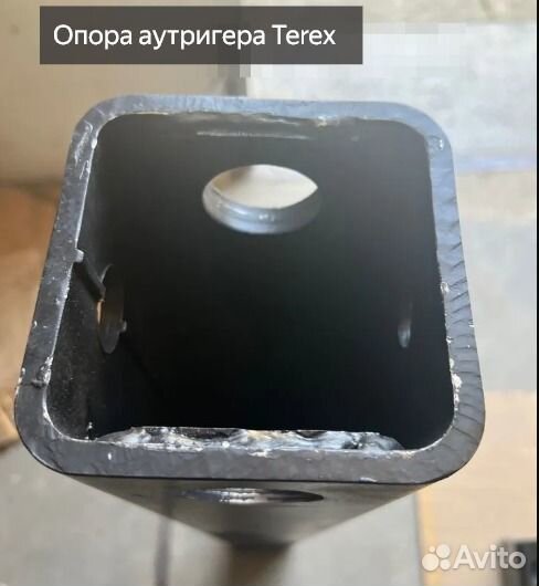 Опора (столб) аутригера Terex 815, 820, 825, 860