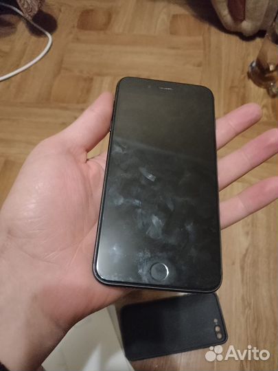 iPhone 8 plus 64gb черный