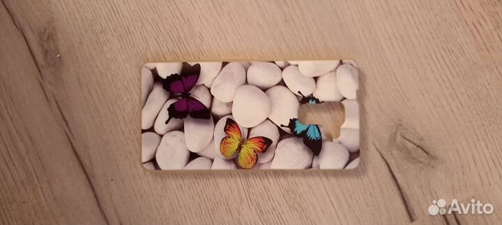 Чехол на телефон