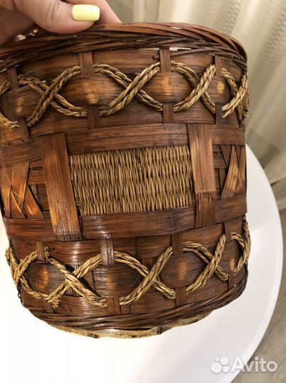 Кашпо плетенное